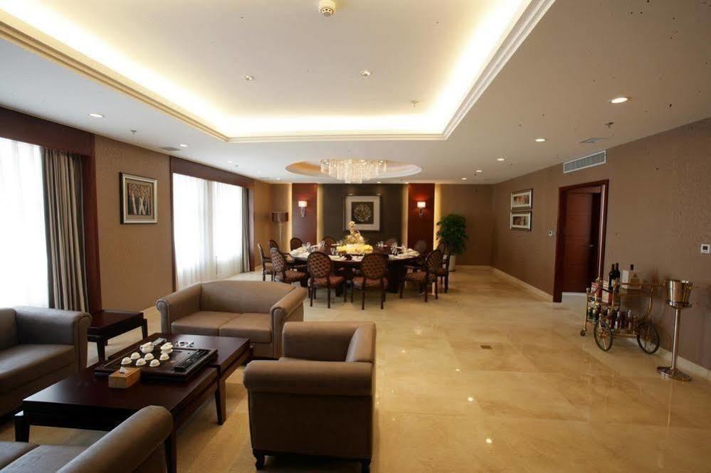Changchun Ya Tai Hotel Exterior foto